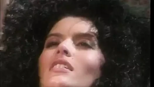 Bebek alır bazı sert çük