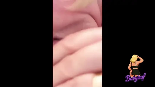Orta yaşlı seksi kadın 60 yaşındaki üvey anne yarak emiyor ve döl yutuyor