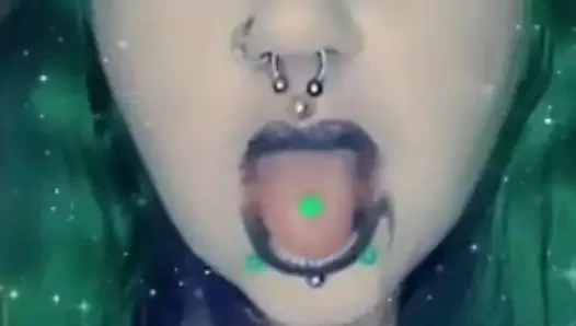 Bbw goth gösterileri ona büyük göğüsler