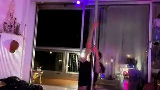 Heyecan Verici Dansçı