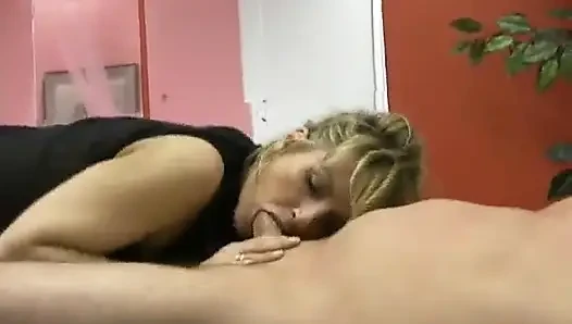 Bayan delaney'in yarak emiyor masajı