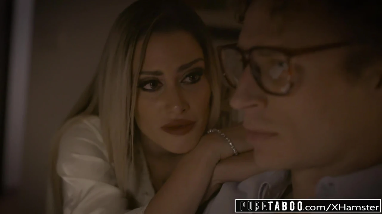 Tinh khiết điều cấm kỵ của giáo viên tối định hình với 18yo trinh nữ sinh