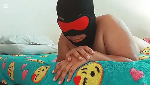 Amatör evli kadın yarağıma biniyor