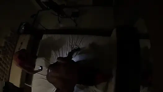 Altyazılı yırtık vücut geliştirmeci boğa ateşli evli kadınla sikişiyor anal ham bakış açısı: gavat koca çifte sakso ve çığlık çığlığa orgazm filme alıyor