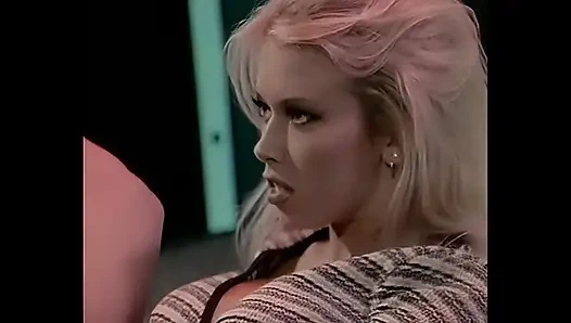 Prenses kalınlık için yalvarıyor