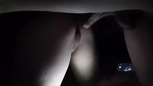 Elektrikler gitti ve oda arkadaşımla seks yapmak için bundan faydalandım