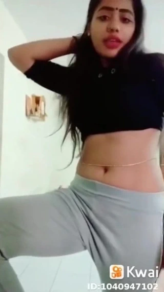 En iyi vigo 116 teyze - saree'de bhabi oryantal dans - yenge