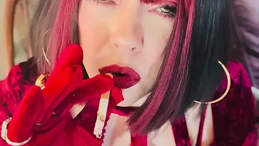 Kadife ve sigara! Tina Snua chain sigara içiyor 2 mantar 100 sigara - sürüklenen omi ome snap sigara içeni içine alıyor