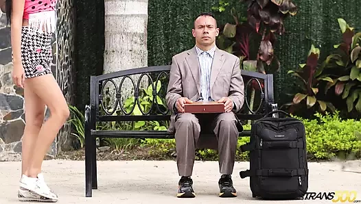 Fabio Gump Ashley Cherry ile tanışıyor