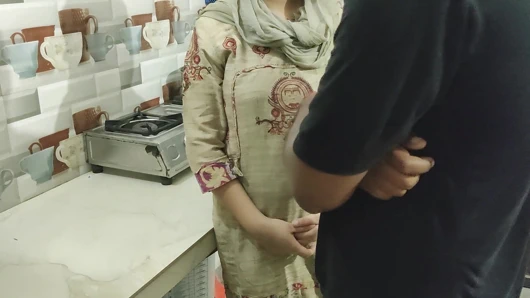 Punjabi Bhabhi ki tight chut me pela mota lund (Hindi Audio)