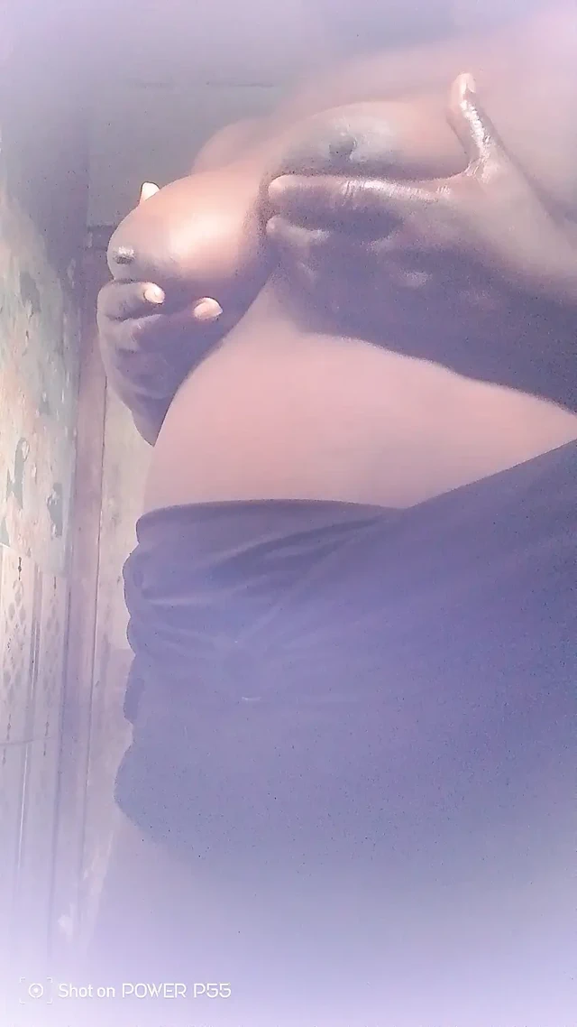 African Slay Queen Moment of entancy