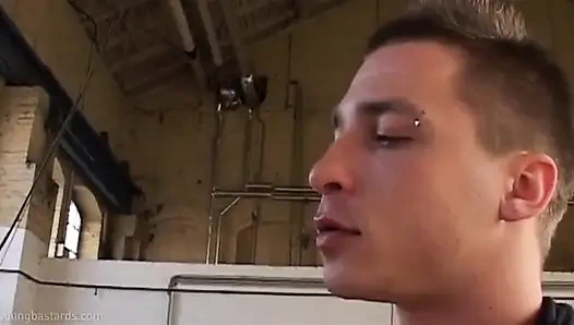 Ustabaşının cezalandırıcı sikişi