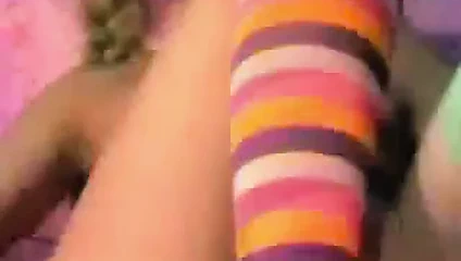 Sarışın tatlı yapay penis kahrolası