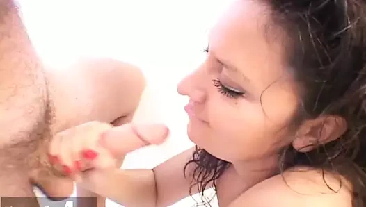 Birinin bir handjob ihtiyacı var