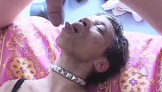 Fransa'dan kısa saçlı sürtük harika bir bakış açısıyla bir adamı memnun ediyor