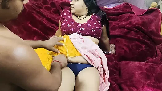 Brother-in-law opened the panties of his real sister-in-law and fucked her, sister-in-law enjoyed it