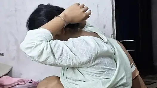 Hintli kız yoyo seks erkek arkadaş