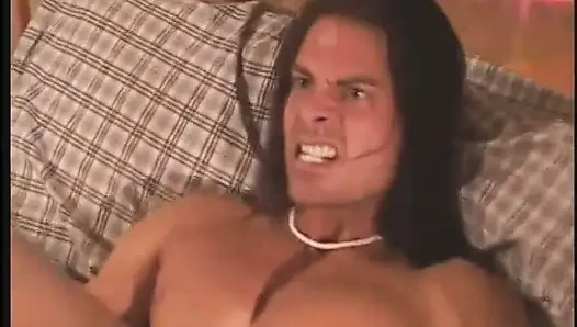 Seksi latin sarışın götünü siktiriyor
