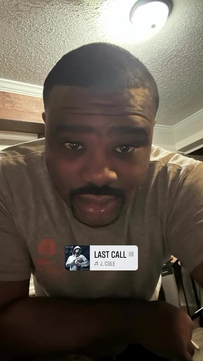 Yeni bir profil yapmak zorunda kaldı