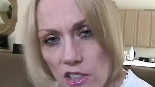Kötü seksi melanie: döllerini istiyorum!