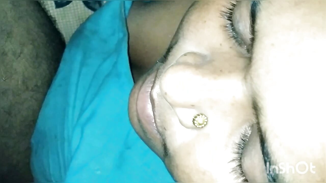 Azgın üvey erkek kardeş büyük yarağını üvey kız kardeşinin ağzına sokuyor ta ki onu dölle doldurana kadar - İspanyolca porno