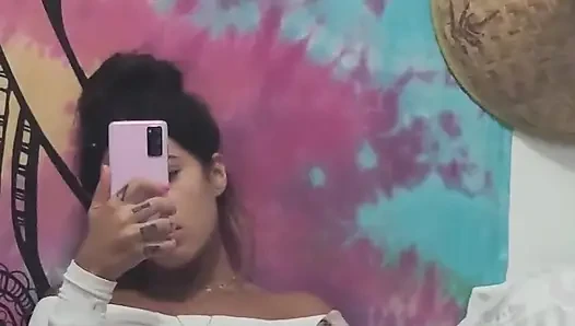 Eski sevgilim aynaya boşalrken bu videoyu paylaştı