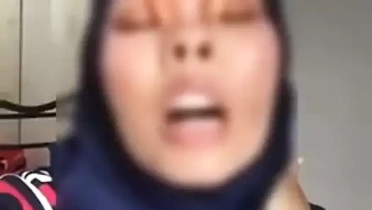 Tudung Melayu Nose Hook