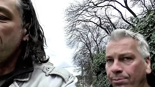 Güzel büyük götlü piliç tamamen parçalanıyor