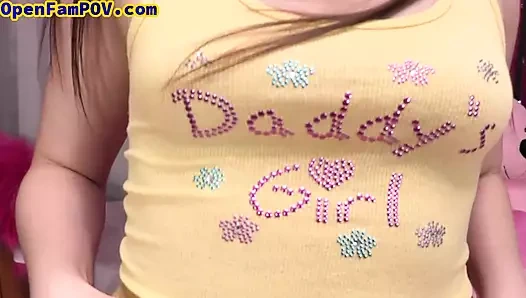 Bakış açısı üvey kız genç sapık sapık üvey babası tarafından sikiliyor