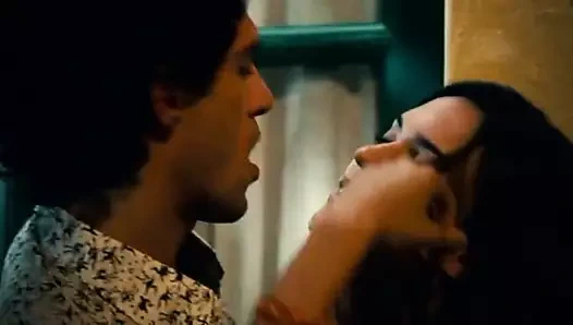 Odette yustman - ve yakında karanlık