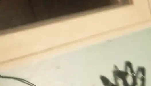 Seksi olgun ateşli iri güzel kadın orta yaşlı seksi ev hanımı ve kocası yalıyor ve sikişiyor