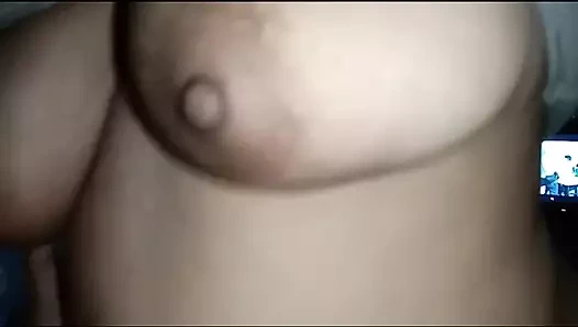 Tombul pinay teyzemin içine iki turda boşalıyor büyük yarağıma biniyorum