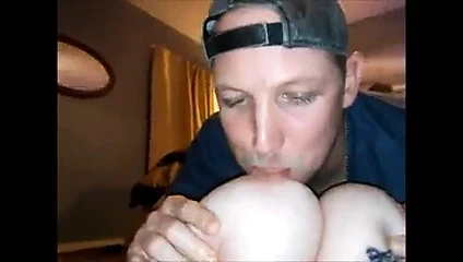 Dem tig-oh-bitties'i emiyor!!!