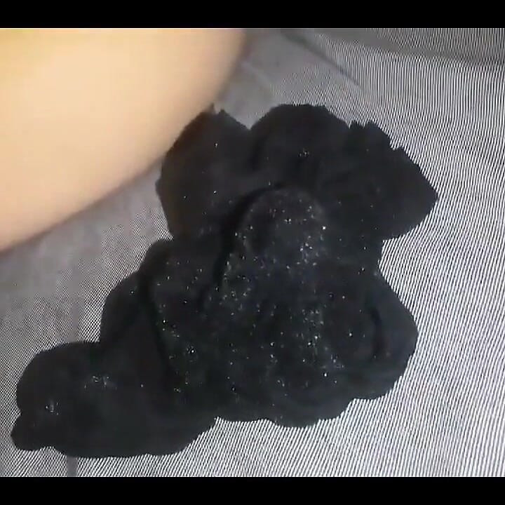 Hala bir çift çoraplı olduğumu unuttum