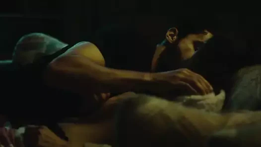 Aubrey plaza - ''siyah ayı'' 02