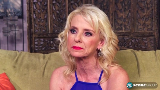 Cammille'in göt deliği için büyük zenci yarağı