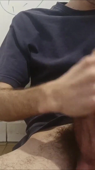 "Büyük yaraklı adam mastürbasyon yapıyor" dan unutulmaz an