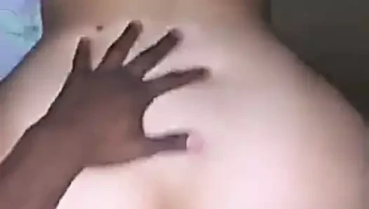 Büyük kalçalı kızlar benim zayıf noktam