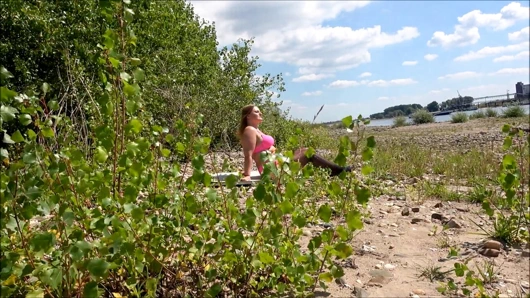 German girl gets fucked outdoors by stranger guys