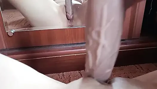 John'un Sevgilisi Için Aynanın Önünde Bakış açısı Çevrimiçi Mastürbasyon