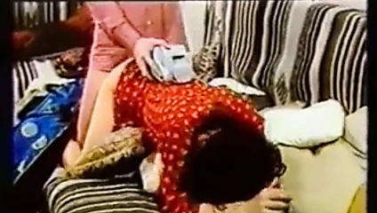 3 Pornoliceali a Parigi (1978).