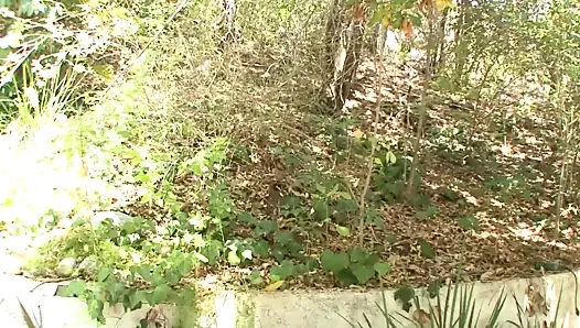 Zoey Nixon ateşli döl için sikişiyor ve yarak emiyor