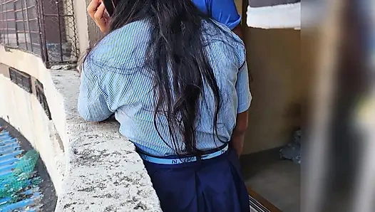 Hintli öğretmen Hintçe öğrenci ashu ile seks yapıyor