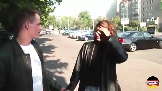 Yarağa binmeyi sınırlarına kadar seviyor