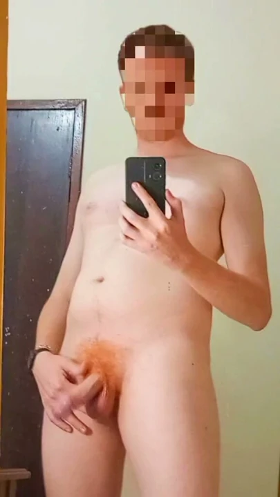 Kızıl saçlı adam kıçını yemek istiyor. "Uno'da kıçını yiyeceğim!"