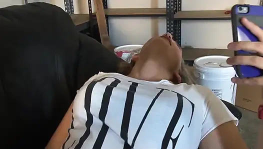 Mia Vallis ve lezbiyen arkadaşı birbirlerini yalıyor