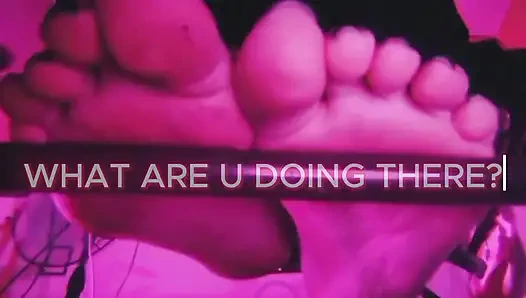 Bakış açısı insan mobilyası: müziğimin tadını çıkarırken kıpırdama İtalyan tanrıçan