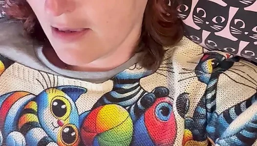 Super excited story telling from avant-garde, accidental pornstar Rachel Wriggker whilst sneakily wanking under the covers