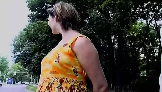 Azgın Alman hatun züppesiyle harika vakit geçiriyor