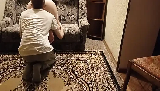 Kız arkadaşın şu anda meşgul. Aldatılan kocasını bekle